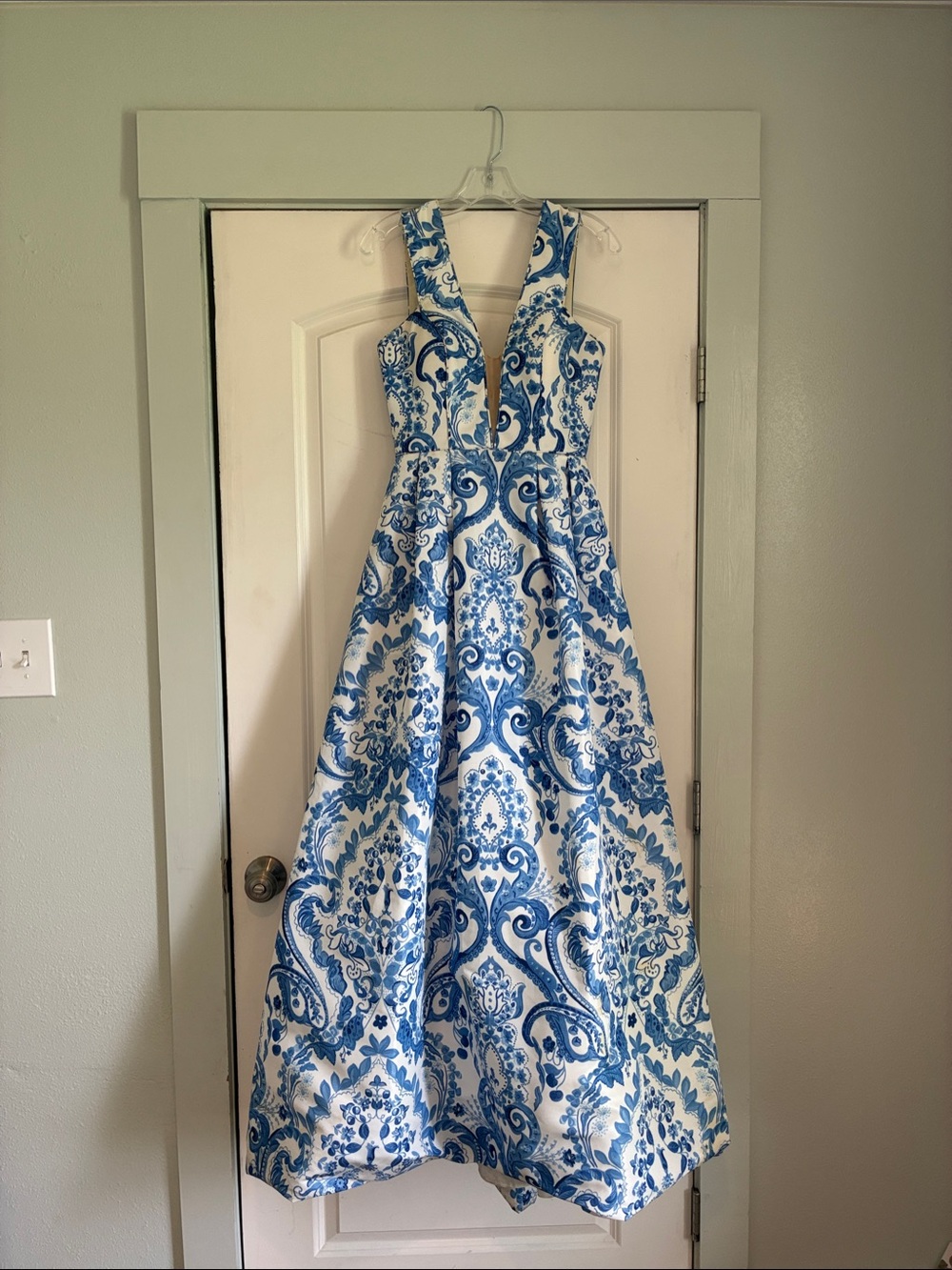 Sherri Hill Blue and White Jacquard Prom Gown
